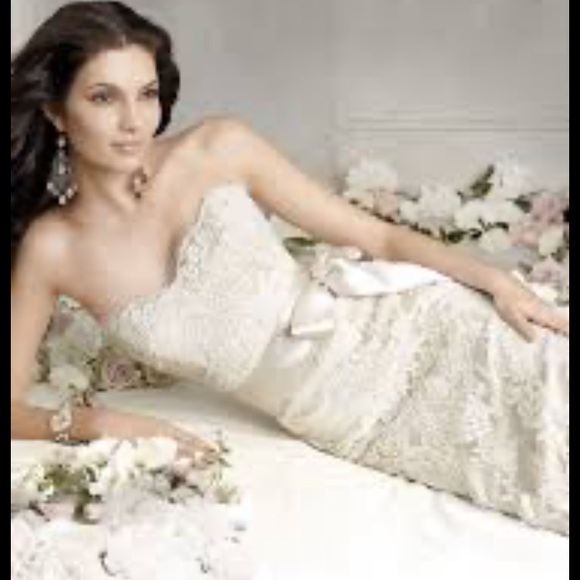 Dresses & Skirts - JIM HJELM Lace Wedding Gown Ivory / Champagne